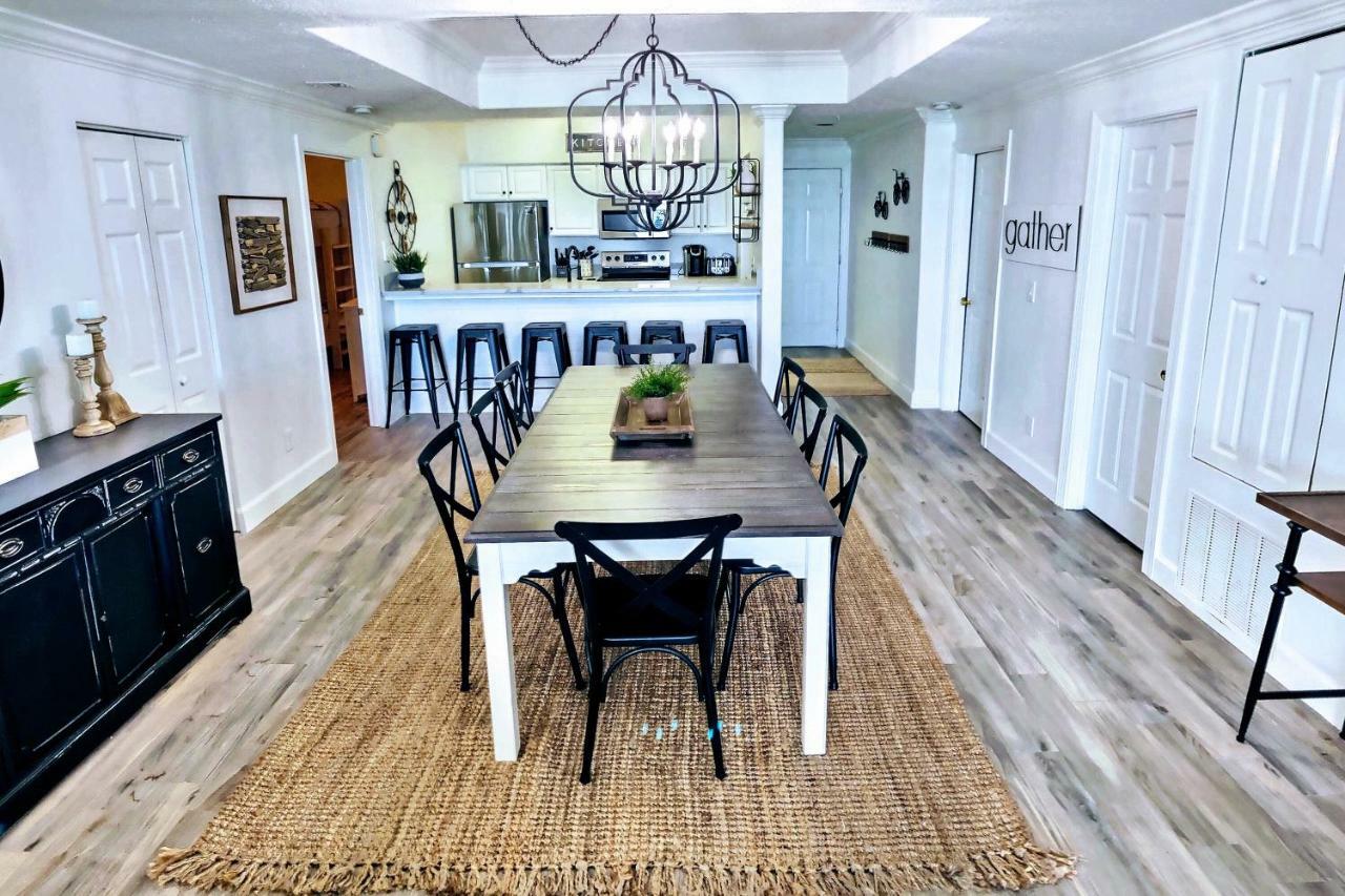 Barefoot Bliss - Beachfront Condo - Sleeps 12 Panama City Beach Eksteriør billede