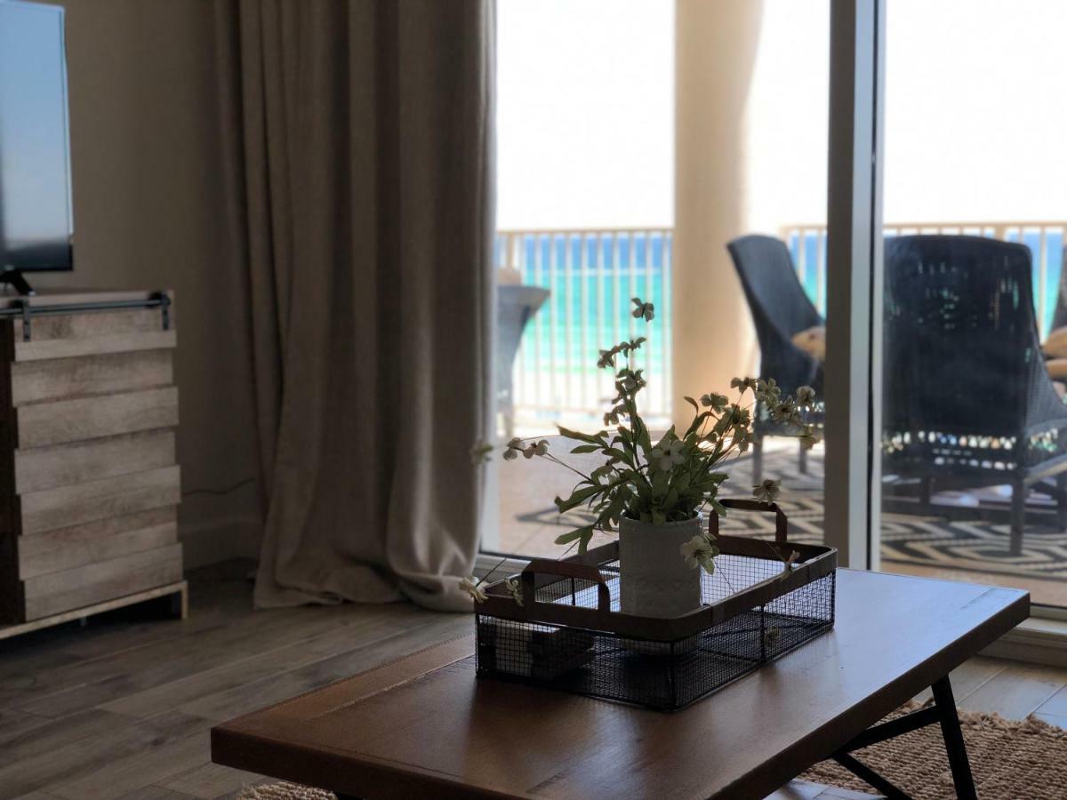 Barefoot Bliss - Beachfront Condo - Sleeps 12 Panama City Beach Eksteriør billede